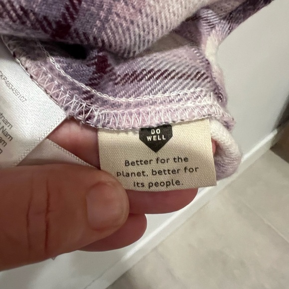 Madewell Purple Plaid Button Down Shirt. NWOT, Super cute, size M. - Picture 6 of 8